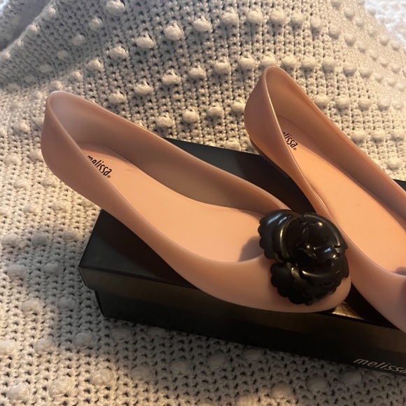 NWT ⭐️MELISSA ⭐️ Doll Fem Pink/Black Size 8 - Picture 5 of 7